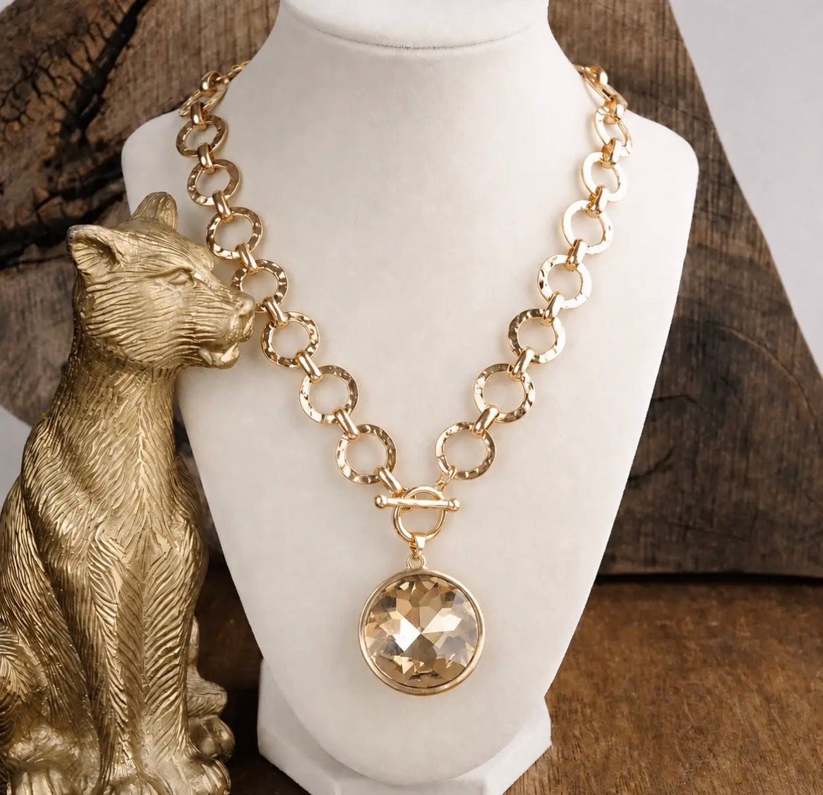 Gilded Radiance - Chunky Ring Chain Necklace with Champagne Sparkly Crystal