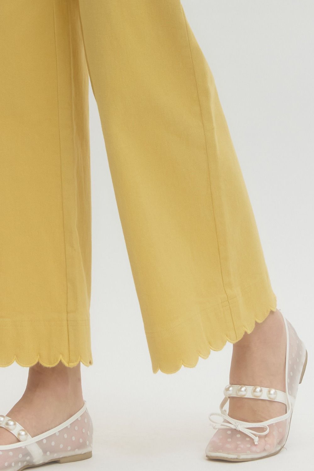 Entro Scallop Trimmed Pants