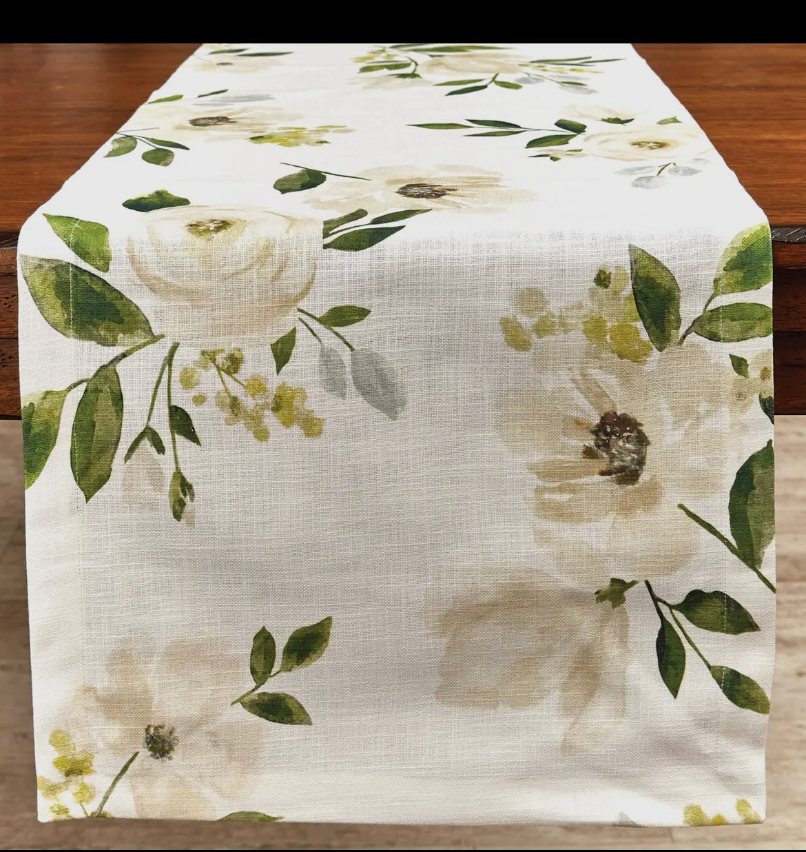 Split P Austen Sweet Magnolia Table Runner and Napkin
