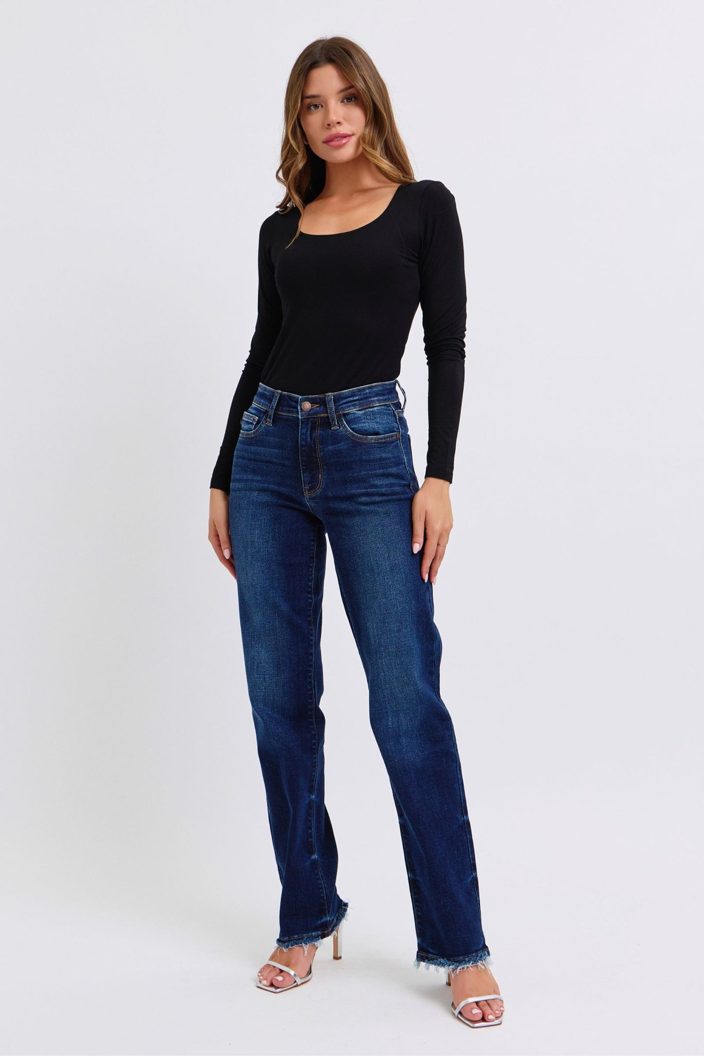 Judy Blue Mid Rise Straight Fit Frayed Hem