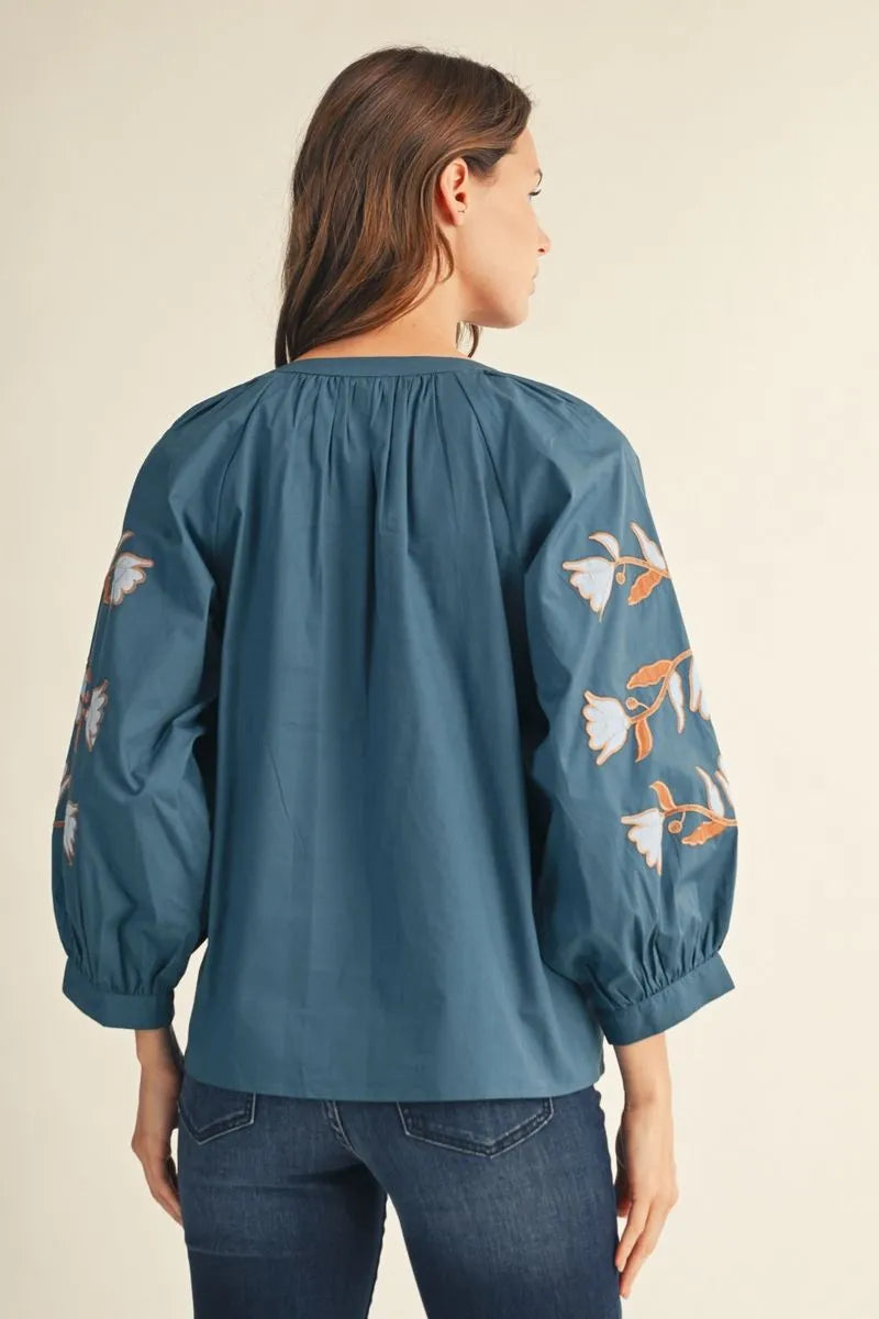 The Khora Top
