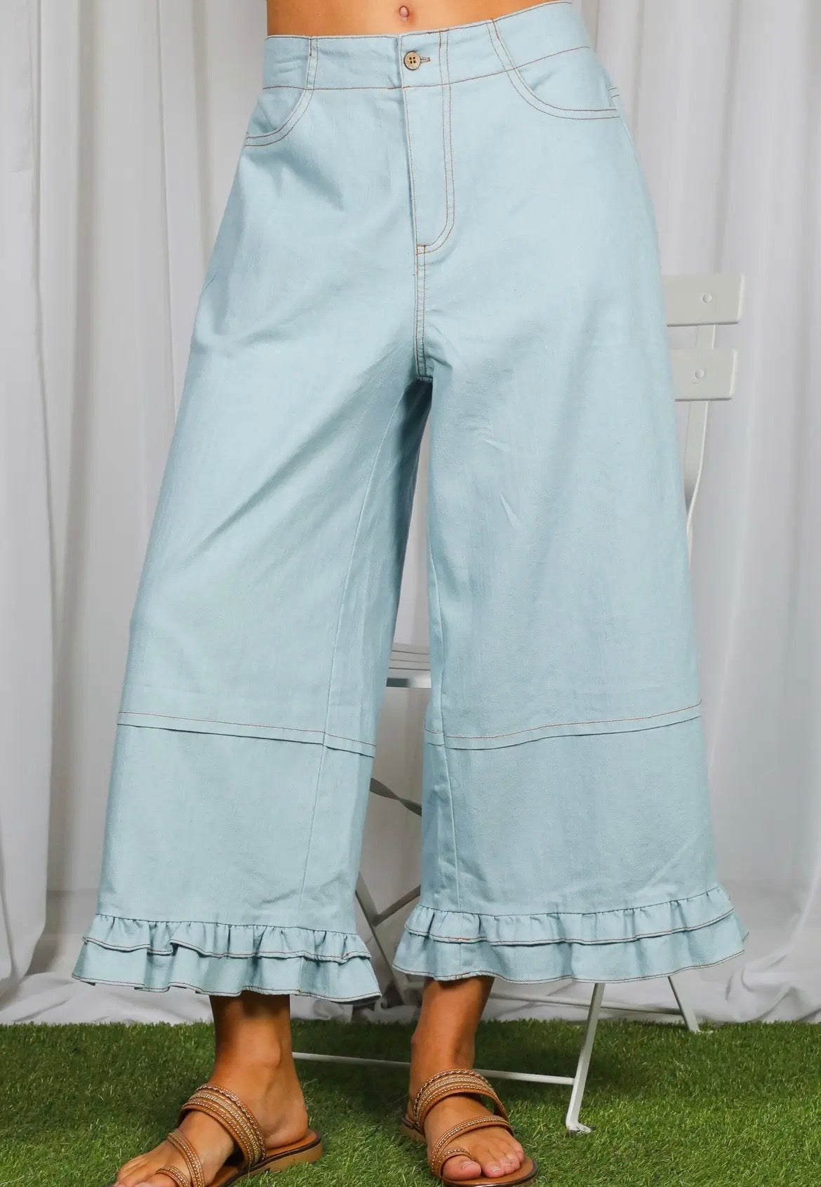 Vine & Love Ruffled Pants