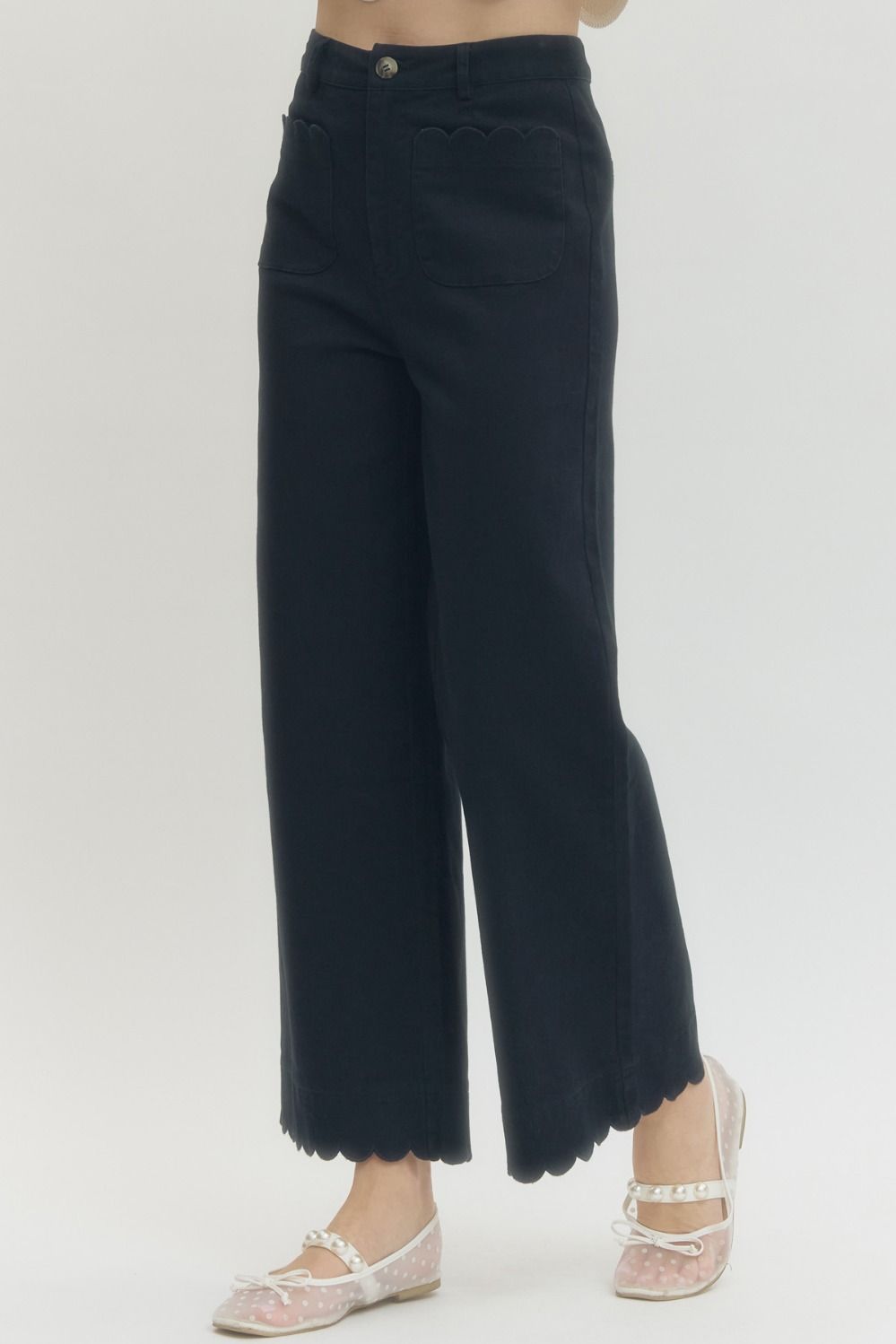Entro Scallop Trimmed Pants