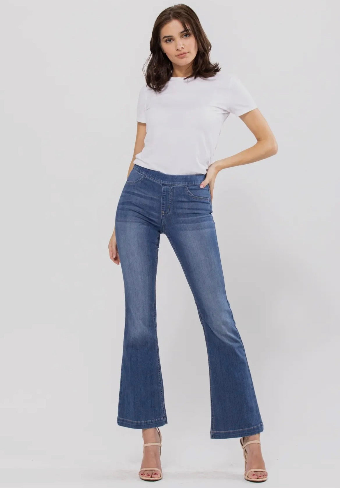 Cello Petite Mid Rise Flare Jegging