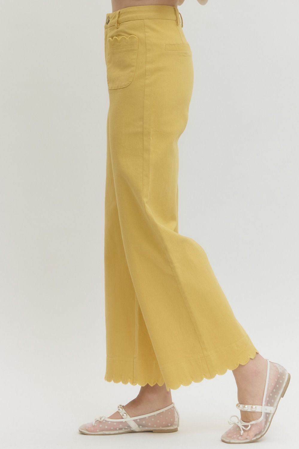 Entro Scallop Trimmed Pants
