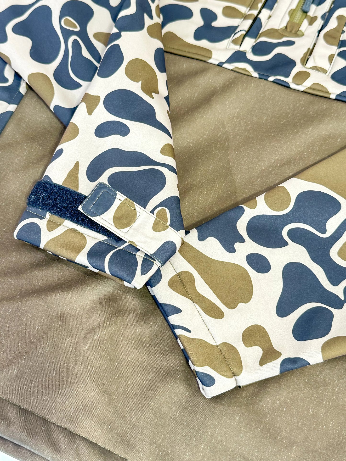 Prairie Oaks Waterfowl The Landing Zone 1/4 Zip Pullover