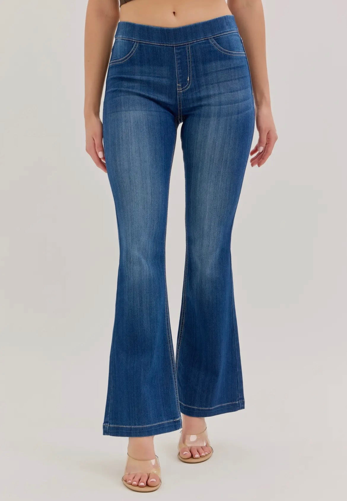 Cello Petite Mid Rise Flare Jegging