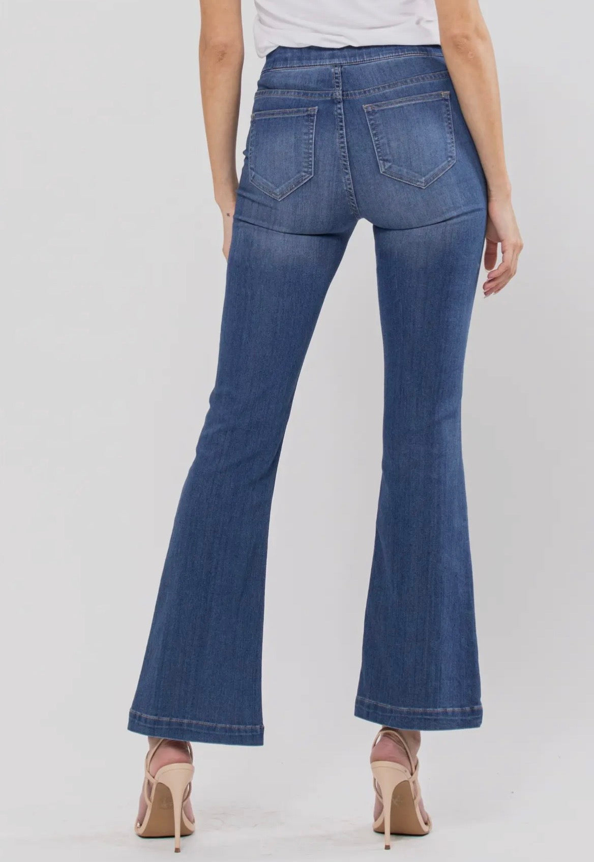 Cello Petite Mid Rise Flare Jegging