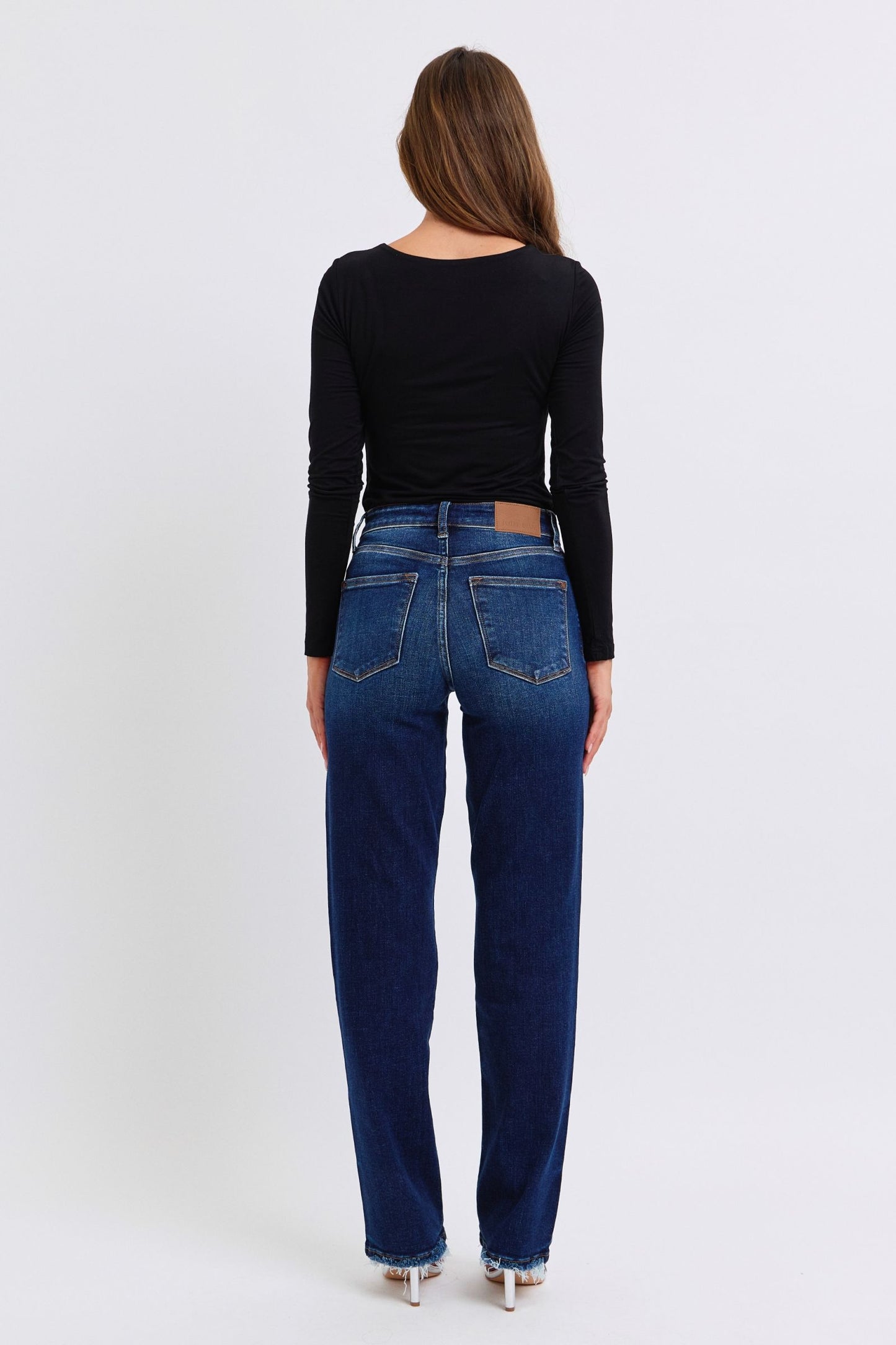 Judy Blue Mid Rise Straight Fit Frayed Hem