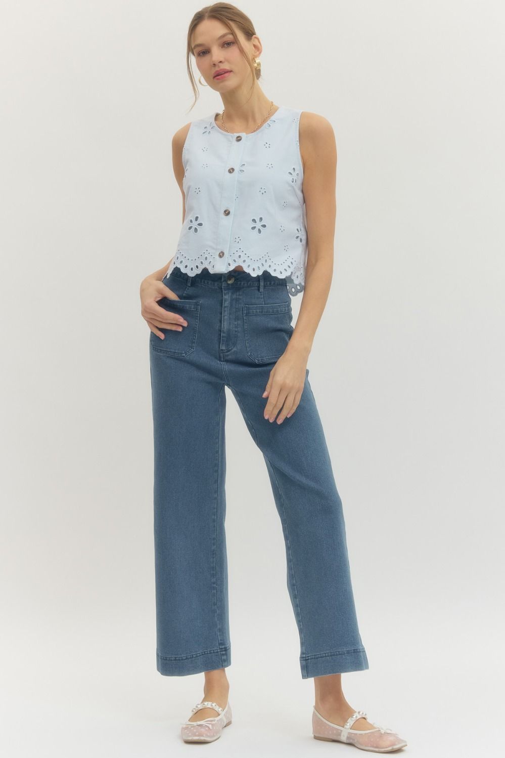 Entro Dark Denim Patch Pocket Cropped Pants