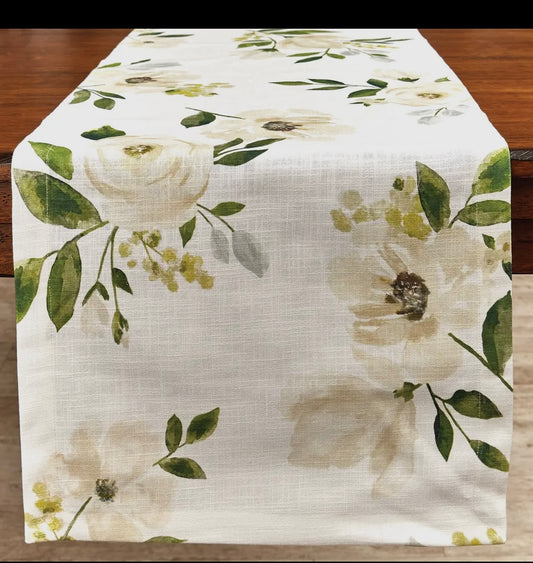Split P Austen Sweet Magnolia Table Runner and Napkin