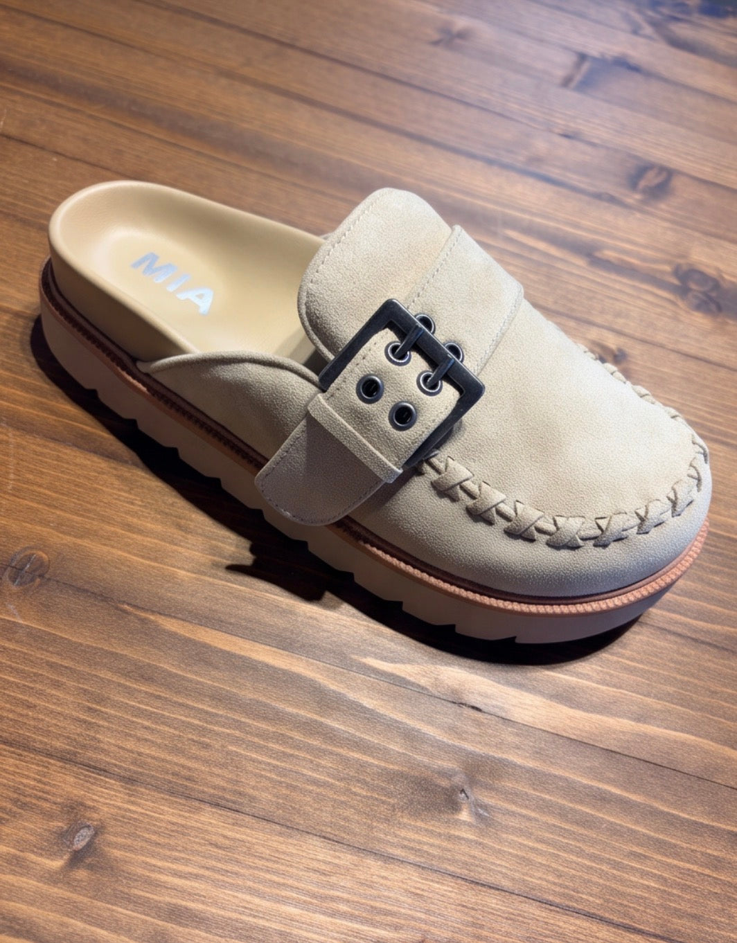 Mia Zaina Clog